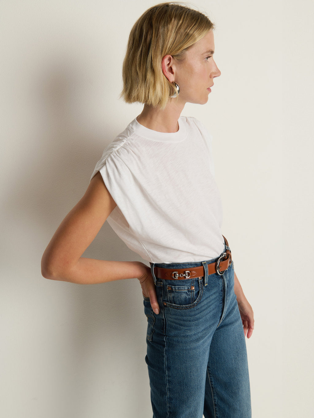 Shirred Shoulder Ribbed Crew Muscle Tee – White