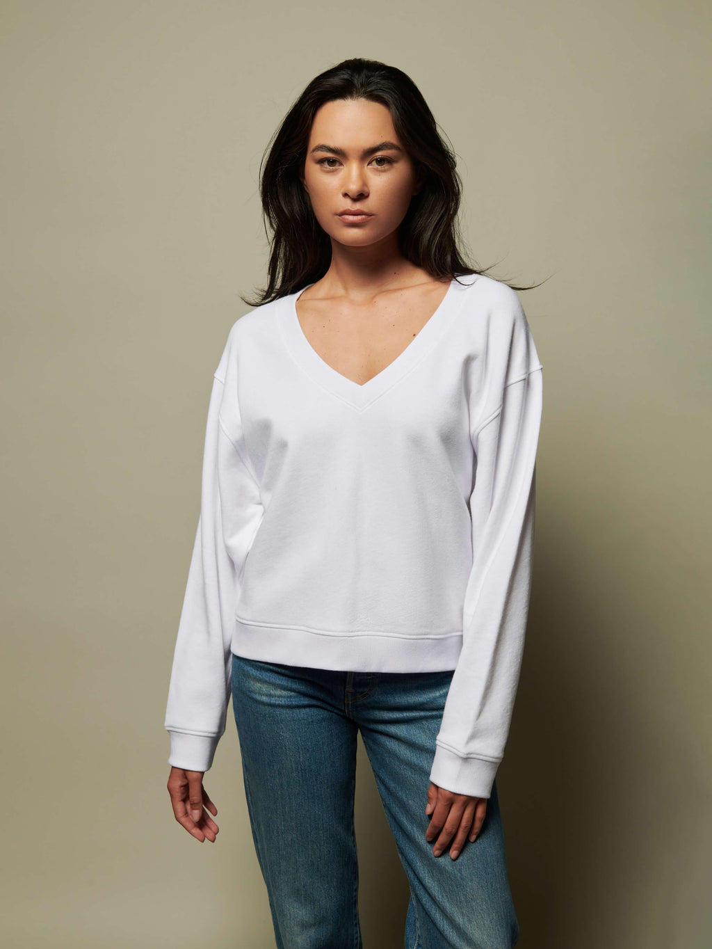 Varsity V-Neck Off-Shoulder Sweatshirt – White