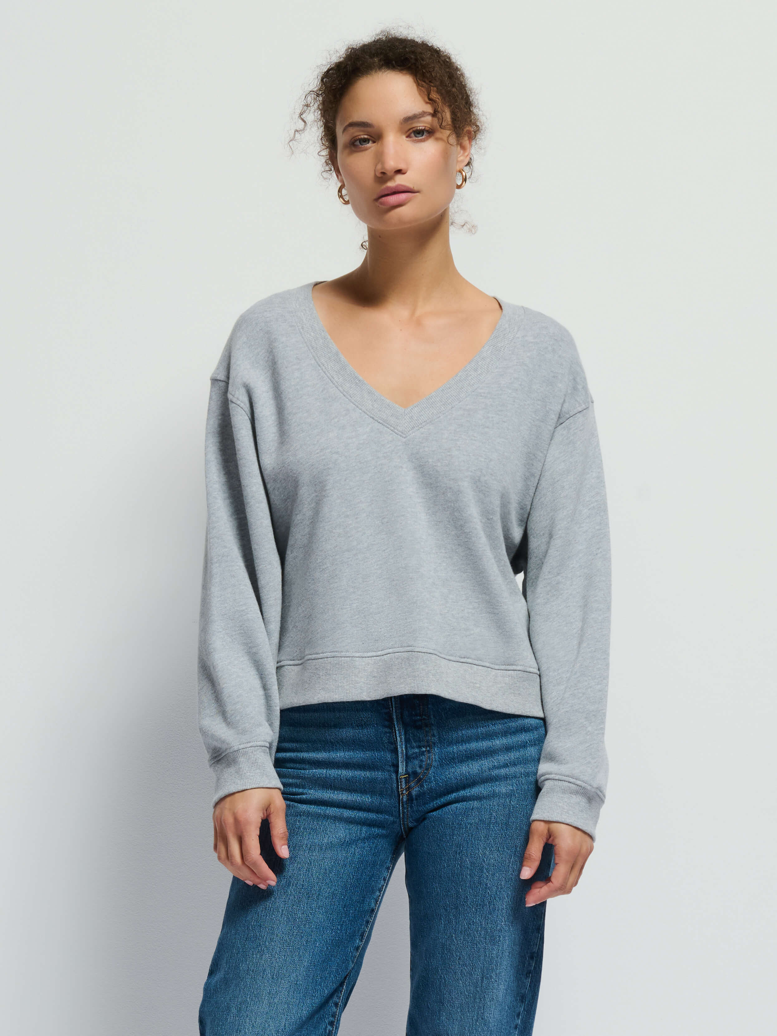 Varsity V-Neck Off-Shoulder Sweatshirt – Heather Grey